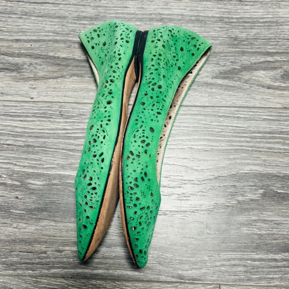 Johnston & Murphy Green Tami Laser‎ Cut Pointed Ballet Flat Women's 6M